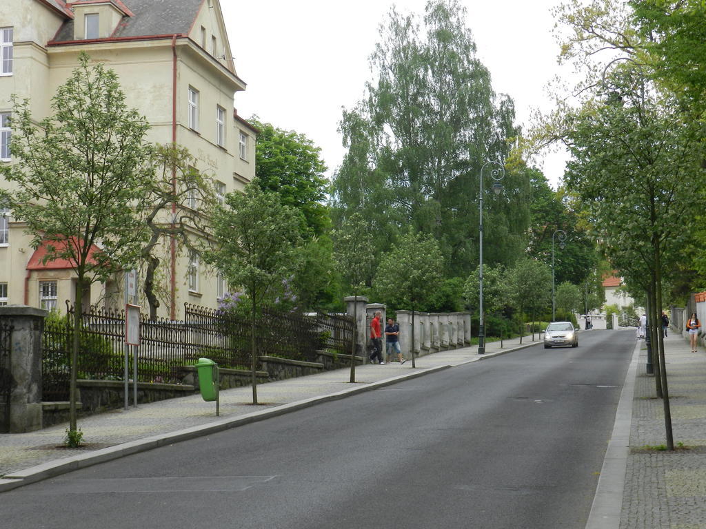 Apartment Krále Jiřího KLV Exterior foto